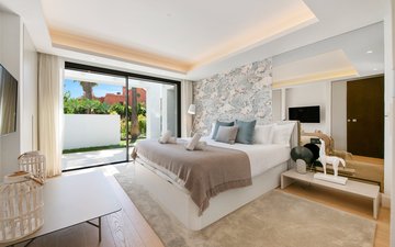 Property slide 17