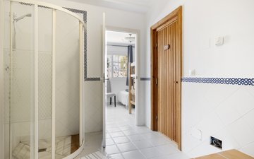 Property slide 25