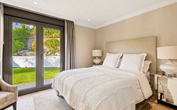 Property slide 21
