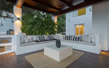 Property slide 14