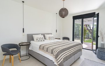 Property slide 15