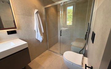 Property slide 22
