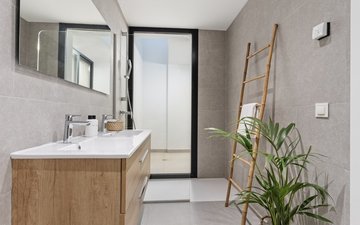 Property slide 17