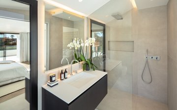 Property slide 20