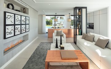 Property slide 10