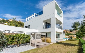 Property slide 21