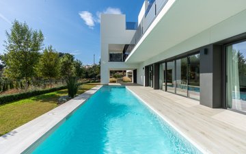 Property slide 20