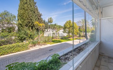 Property slide 25