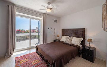 Property slide 21