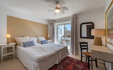 Property slide 25
