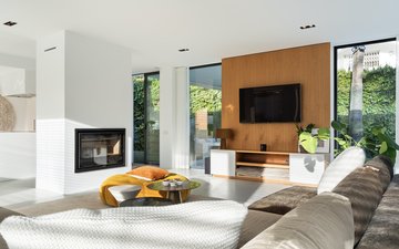 Property slide 10