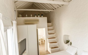 Property slide 18