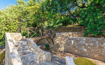 Property slide 22