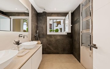 Property slide 17