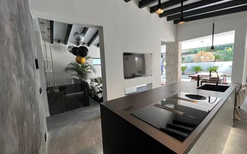 Property slide 4