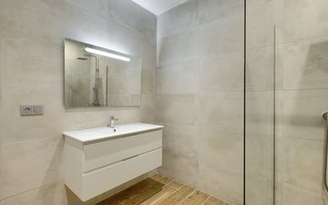 Property slide 20