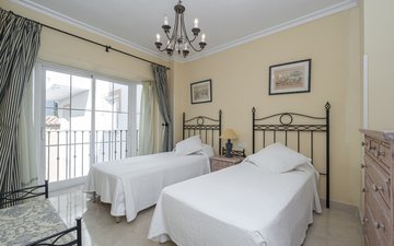 Property slide 18