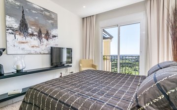 Property slide 25