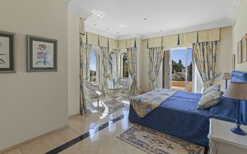 Property slide 34