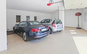 Property slide 40