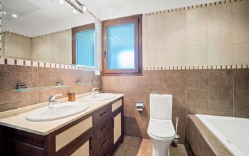 Property slide 17