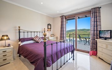 Property slide 16