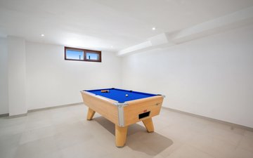 Property slide 25