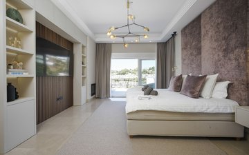 Property slide 24