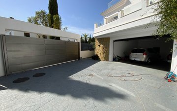 Property slide 14