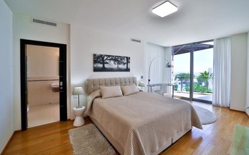 Property slide 15