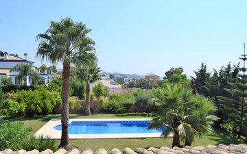 Property slide 35