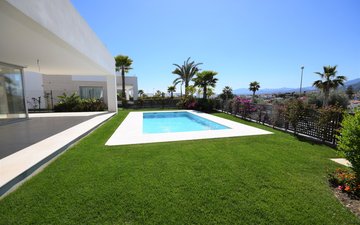 Property slide 22
