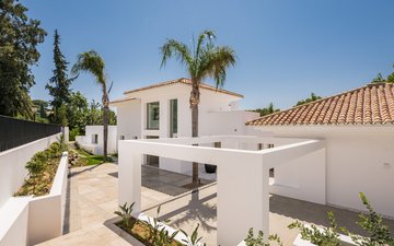 Property slide 18