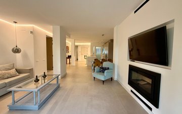 Property slide 14