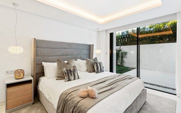Property slide 10