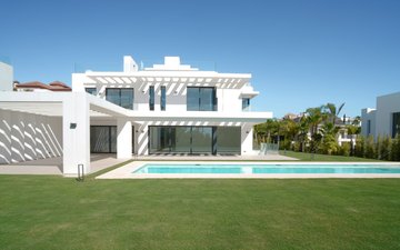 Property slide 18