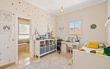 Property slide 19