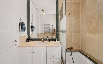 Property slide 20