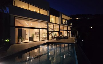 Property slide 20