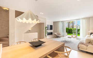 Property slide 10