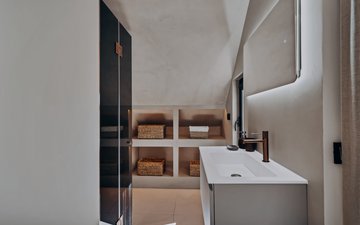 Property slide 24
