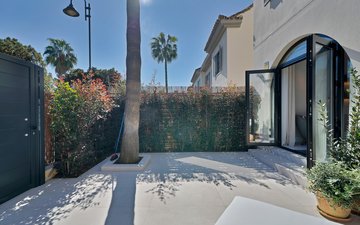 Property slide 60