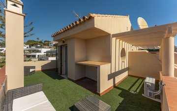 Property slide 44
