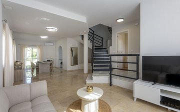 Property slide 14