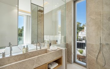 Property slide 20
