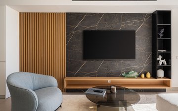 Property slide 18