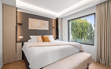 Property slide 17