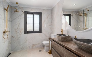 Property slide 19