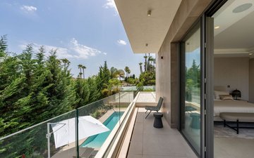 Property slide 18