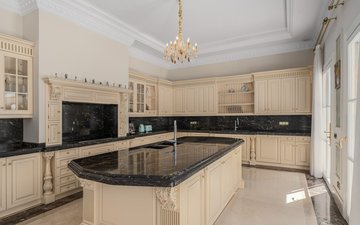 Property slide 22